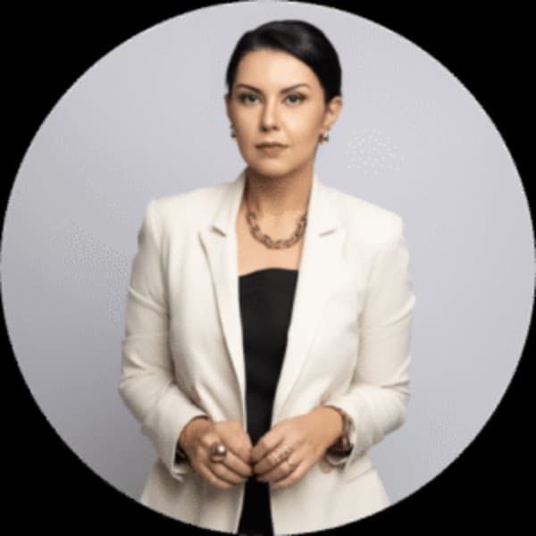 Maíra de Oliveira Peixoto