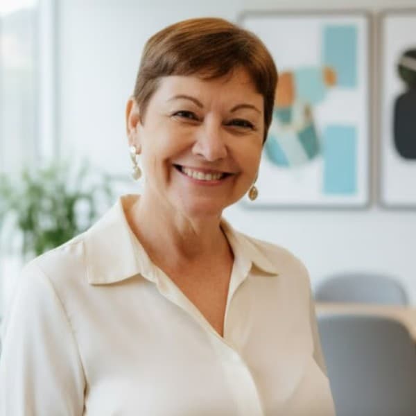 Kátia Macabu de Sousa Soares