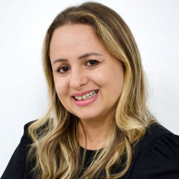 LUCIANA CARVALHO