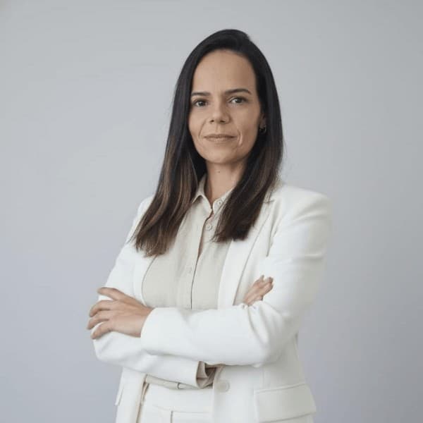 Fábia Carolina Pereira Resende
