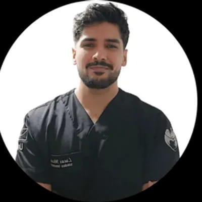 Dr. Lucas Micael